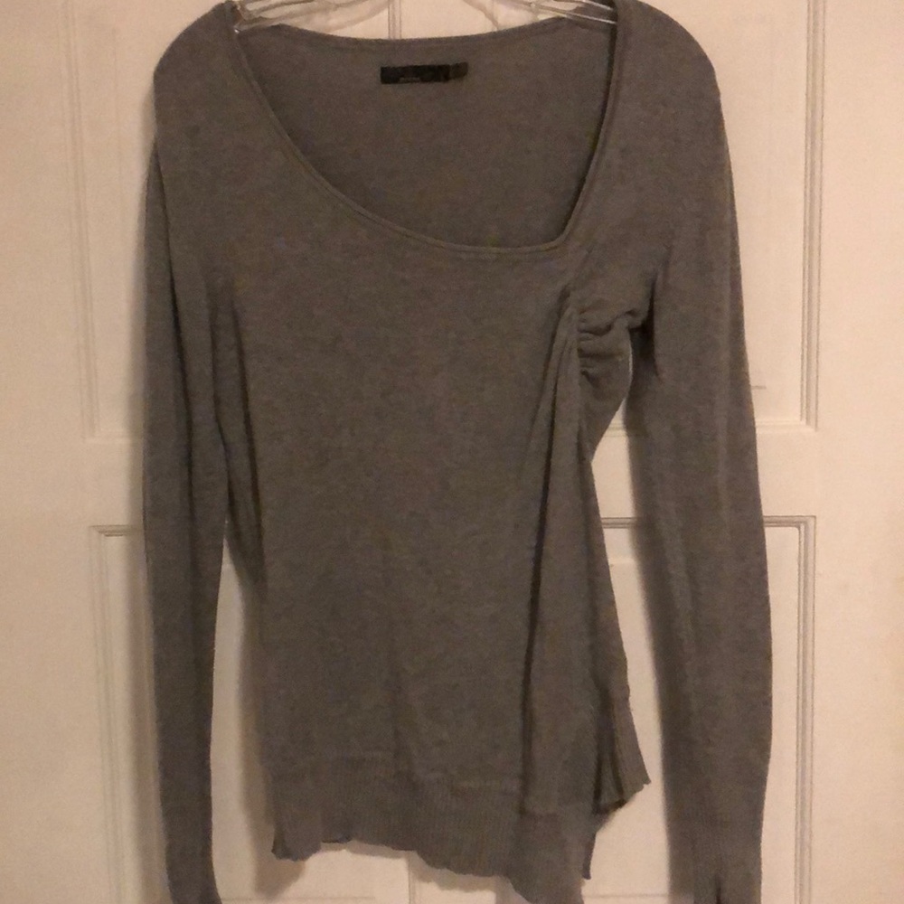 Gray sweater with offset ruching